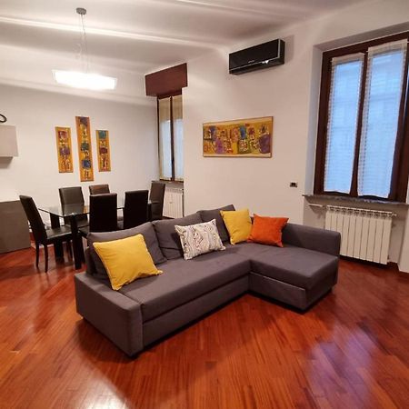 La Casa Di Cris - Milano, Appartamento Zona Sempione Bagian luar foto